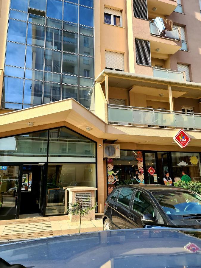 Apartman Bogdan 2 Appartamento Podgorica Esterno foto